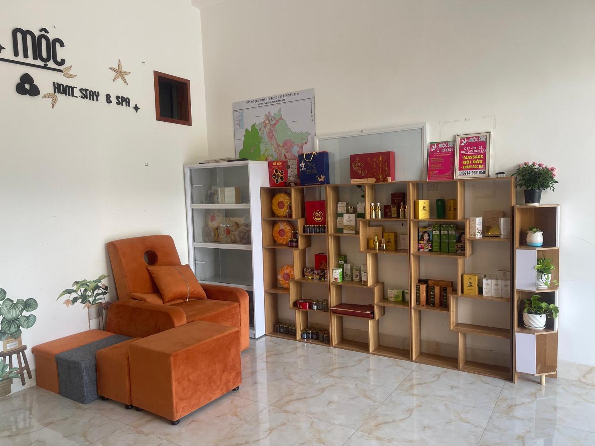 Moc Homestay- Near Bai Dai Beach Cam Lam 외부 사진